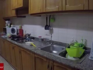 Essen ihre muschi und arsch im die kitchen.raf013