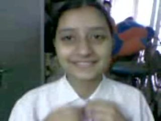 Ινδικό χαριτωμένο 20y γριά κολλέγιο κορίτσι ameesha μεγάλος βυζιά μουνί σε στολή part1