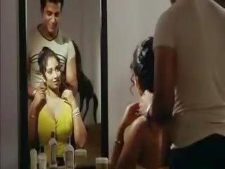 India ilus näitlejanna vannitamine sisse pehmoporno mallu film