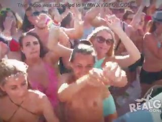 Skutečný holky pryč špatný sexy nahý loď strana booze cruise vysoká rozlišením promo 2015